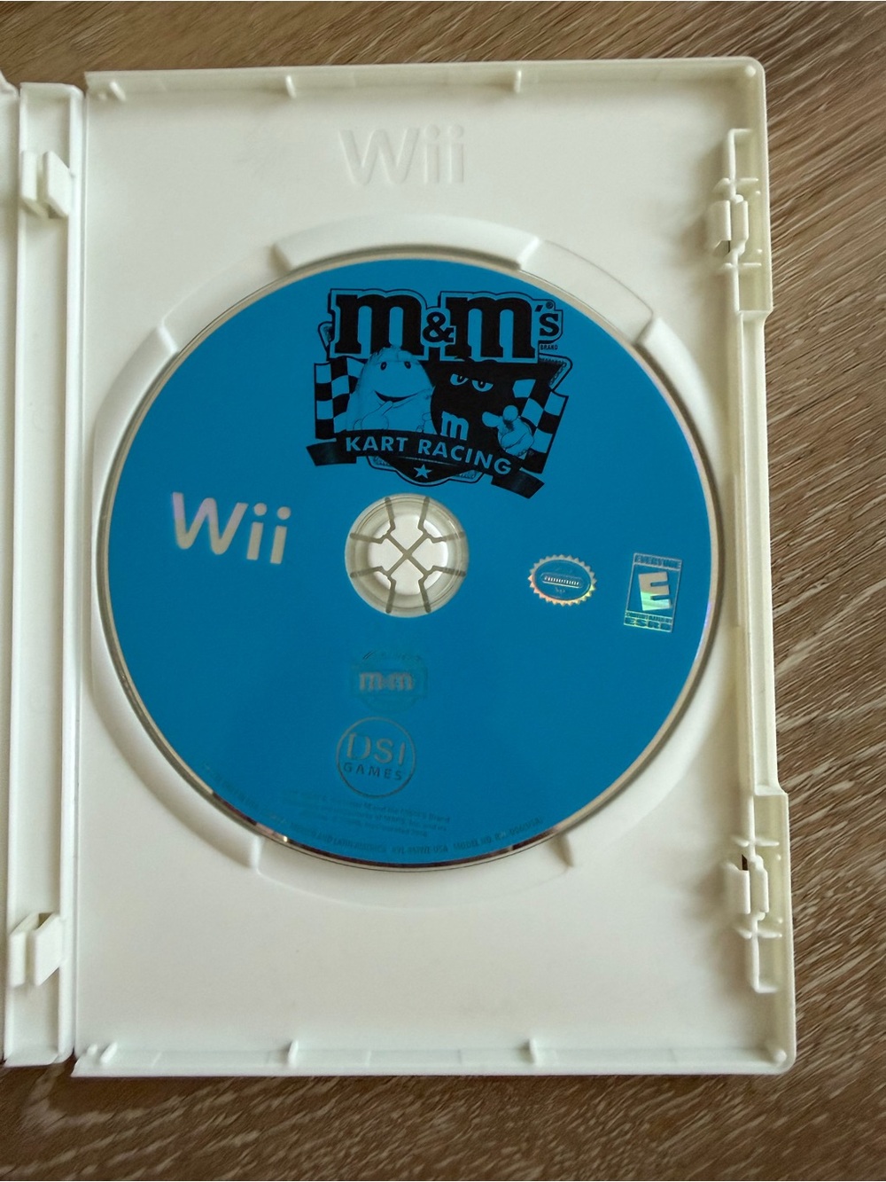 M&M's Kart Racing (Wii) - Picture 3 of 4